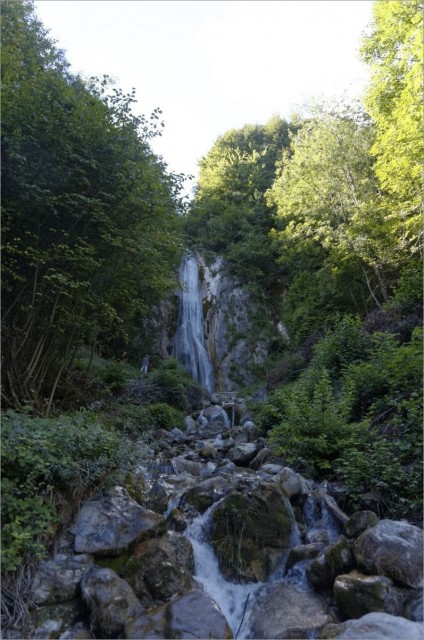 2015-08-22,16-19-41,cascade du Fontany.jpg