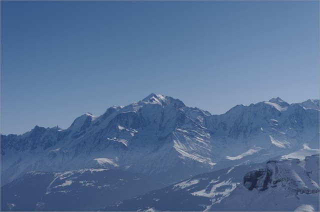 2017-02-19,11-02-09,Mont Blanc.jpg