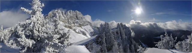 2017-12-09,14-18-43,Paorama au Col de Ma.jpg