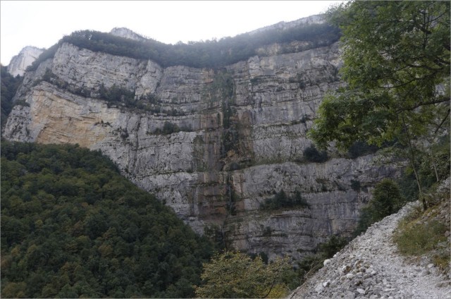 2016-09-10,10-07-47,cirque de Bournillon.jpg