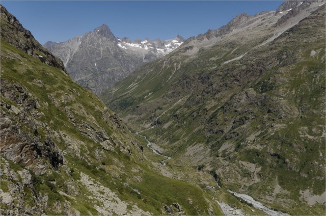 2018-07-29,14-05-26,Vallon de la Lavey.jpg