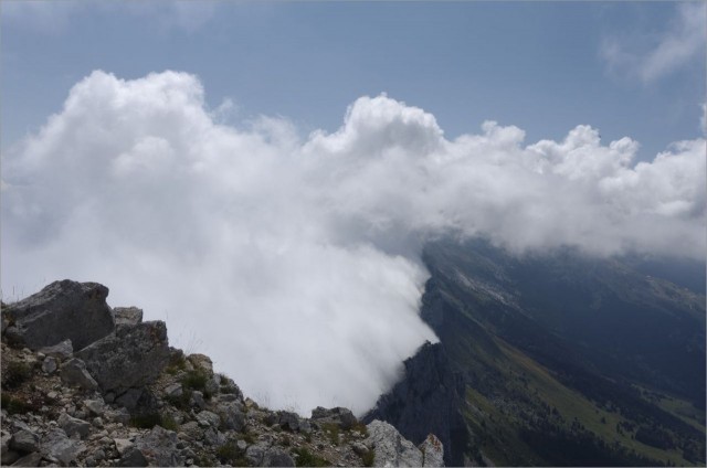 2018-08-19,13-29-13,Arête est du V.jpg