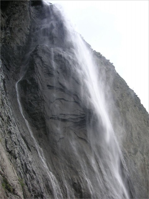 2009-05-17,11-15-30,Cascade de la Pisse.jpg