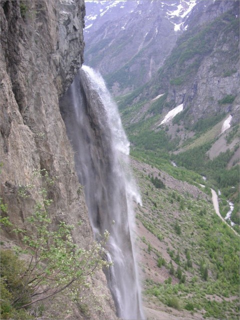 2009-05-17,12-36-36,Cascade de la Pisse.jpg