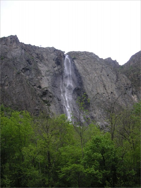 2009-05-17,15-23-38,Cascade de la Pisse .jpg