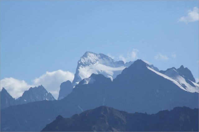 2009-08-01,17-45-19,La Barre des Ecrins.jpg