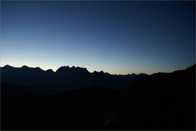 2010-08-21,21-07-53,Aiguilles de l'Argen.jpg