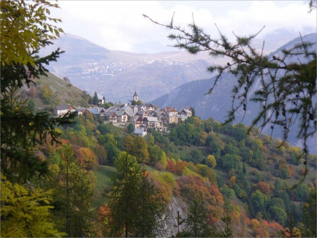 2010-10-10,10-30-25,Villard Notre Dame.jpg