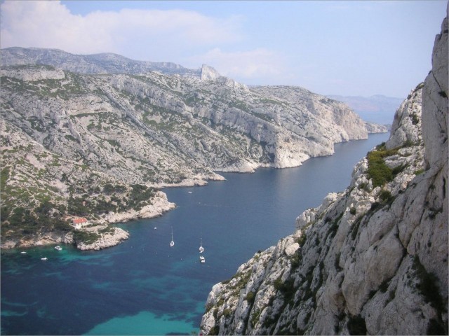 2011-04-27,14-14-36,Calanque de Sormiou.jpg