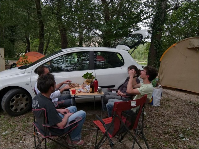 2012-04-28,19-37-07,camping Les Gorges d.jpg