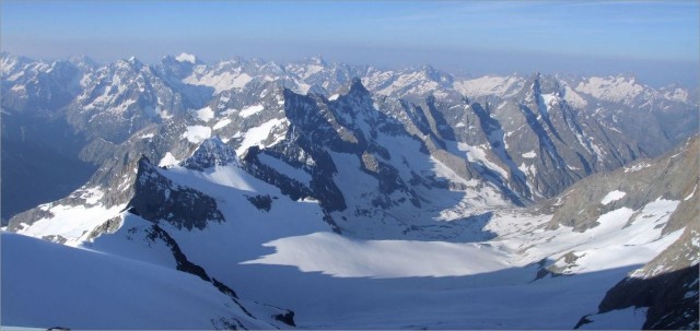 2010-06-27,08-10-22,Massif du Soreiller .jpg