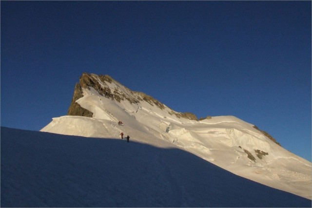 2010-07-18,06-25-03,Barre & Dome des Ecr.jpg