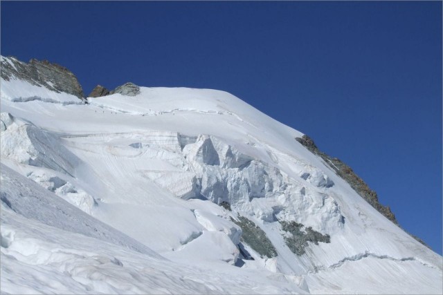 2010-07-18,09-33-13,Dome des Ecrins.jpg