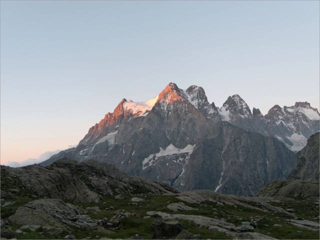 2013-08-15,06-36-57,Mont Pelvoux.jpg