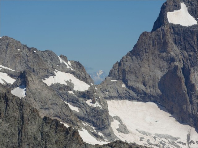 2016-08-13,12-07-53,Les Grandes Jorasses.jpg