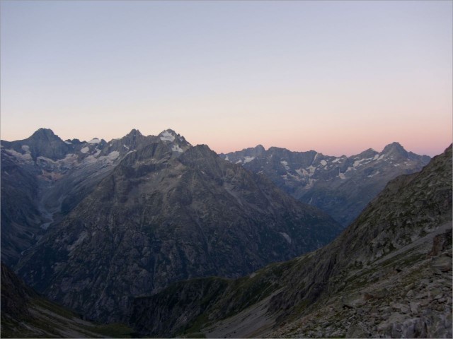 2016-08-14,06-29-14,Lever du jour au Ref.jpg