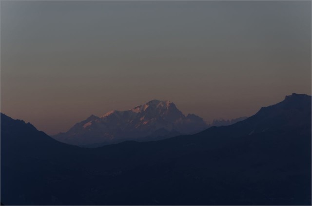 2017-07-16,21-18-22,Le Mont Blanc.jpg