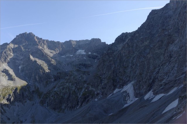 2017-08-15,09-22-11,Aiguille de l'Olan.jpg