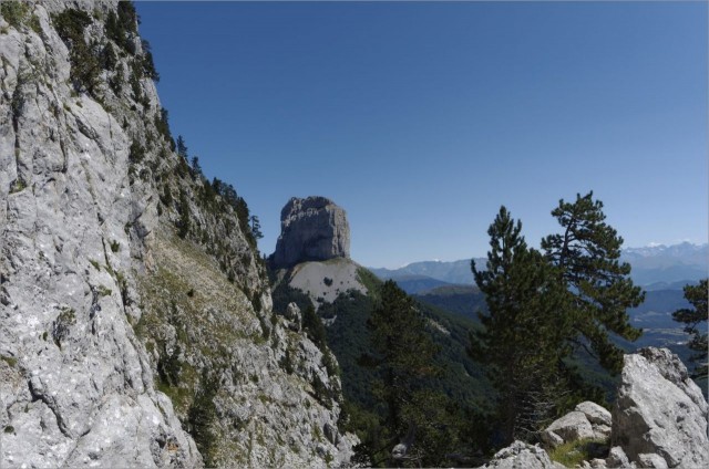 2018-08-12,12-22-12,Mont Aiguille.jpg