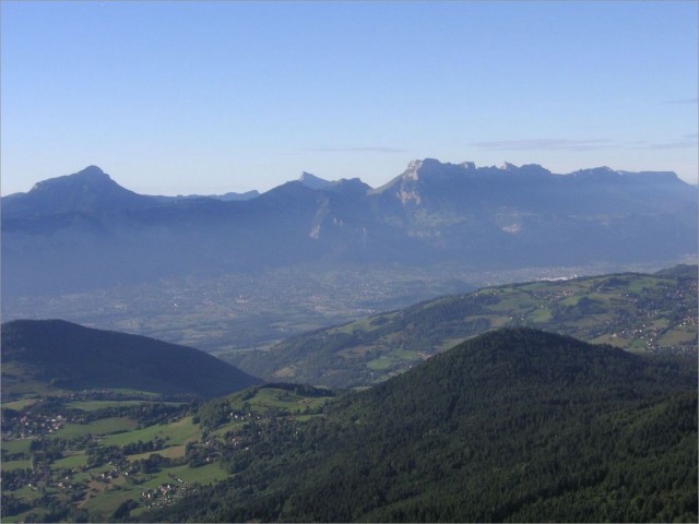 2010-08-25,18-18-58,Chartreuse.jpg