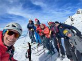 Col du Gleyzin et Tour du Charmet de l'aiguille  2026-02-07: L'�quipe au col de Comberousse