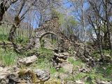 Entraigues, les hameaux perdus 2024-04-21: Ruines hameau des Surres