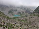 Bivouac en Belledonne 2024-08-03: Mont�e au lac Noir, avec vue sur le lac Blanc en contrebas